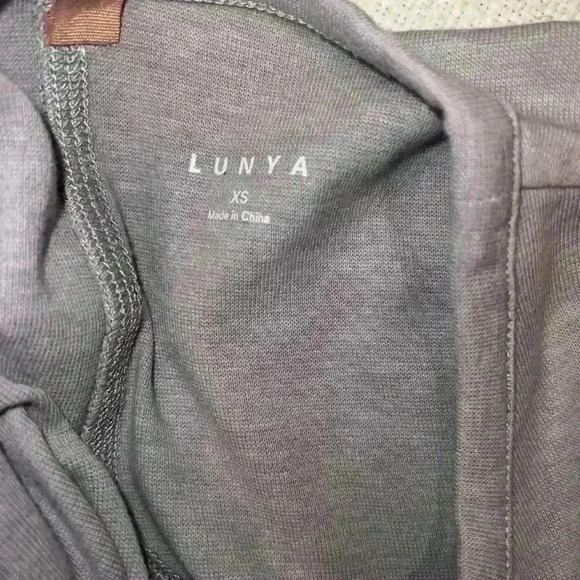 Lunya Restore Fitted Dress NWOT! Size xs - Picture 8 of 9